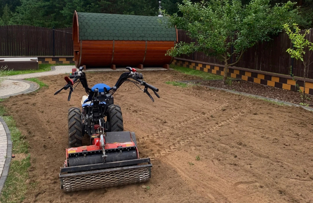 przygotowanie podłoża pod trawę z rolki Sokółka